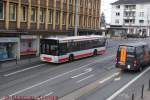 9907 kommt grad am Rathaus Witten an. 
